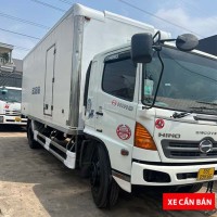 Hino FG đời 2015 thùng 7,1m kín